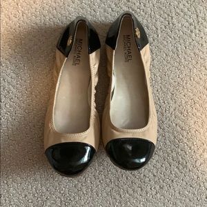 Michael Kors - Size 7